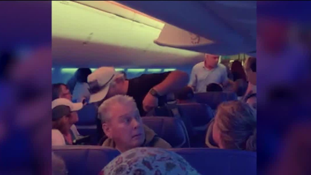 Fight breaks out on Southwest flight to Chicago